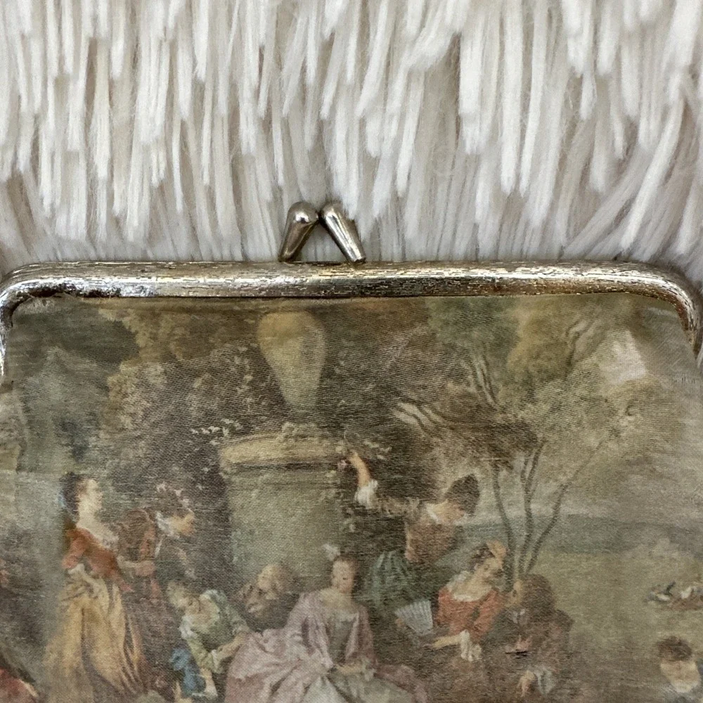 VINTAGE 1960'S STUNNING Boutique WOMENS PETITE CLUTCH GOLD TONE HANDBAG